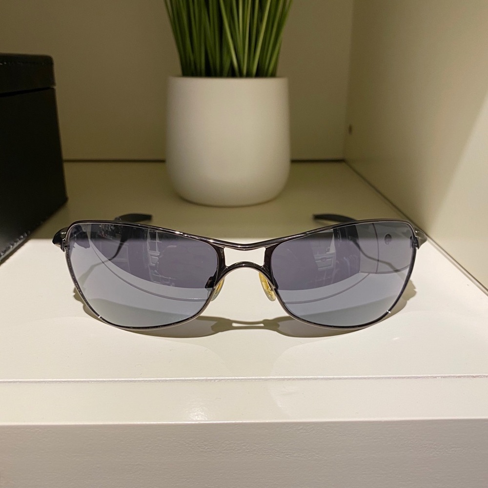 Oakley Crosshair - Original with extra lenses.